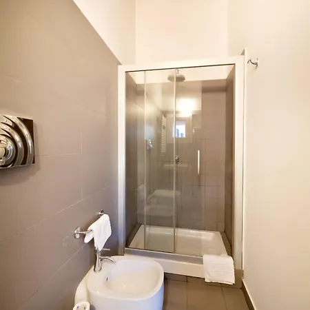 Suburbe 2* רומא
